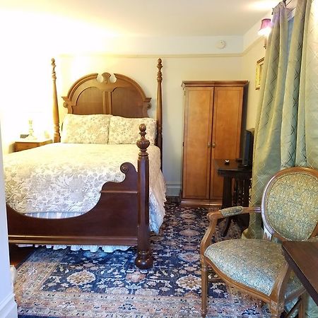 Lion'S Inn Bed And Breakfast New Orleans Exterior photo